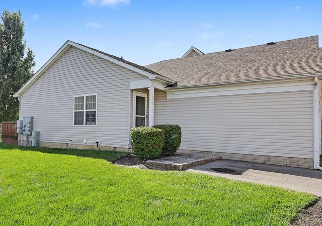 Photo 3 of Single family home for sale at 233 Bollingen, Blacklick, OH 43004 | MLS# 226029789 | Listing updated on 2026-09-29