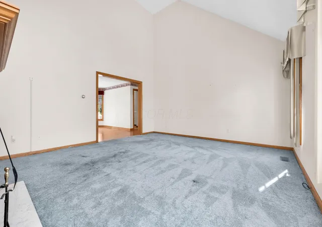 Photo 4 of Single family home for sale at 1309 Firethorn Dr, Bellefontaine, OH 43311 | MLS# 226032627 | Listing updated on 2026-10-11