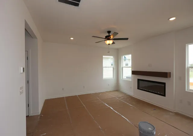 Photo 3 of Single family home for sale at 1011 Dawsons Dr, Hebron, OH 43025 | MLS# 226029787 | Listing updated on 2026-10-08