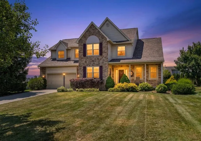 Photo 2 of Single family home for sale at 105 Alder Ct, Pataskala, OH 43062 | MLS# 226034013 | Listing updated on 2026-09-12