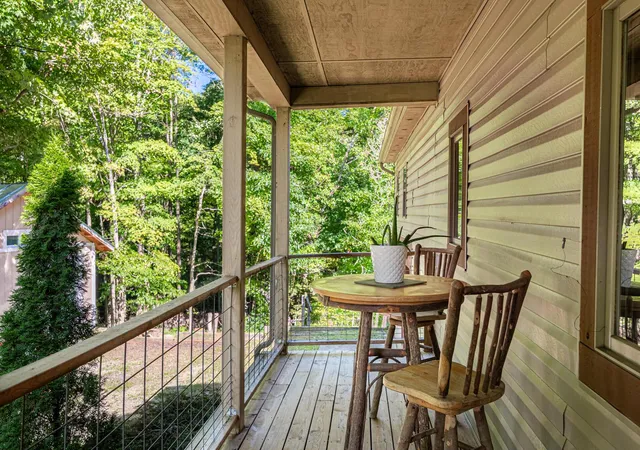 Photo 3 of Single family home for sale at 28065 Mckee Rd, Frazeysburg, OH 43822 | MLS# 226034161 | Listing updated on 2026-10-09