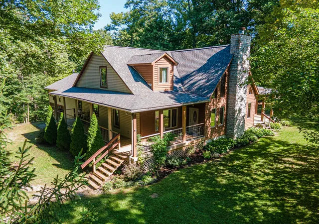 Single family home for sale at 28065 Mckee Rd, Frazeysburg, OH 43822 | MLS# 226034161