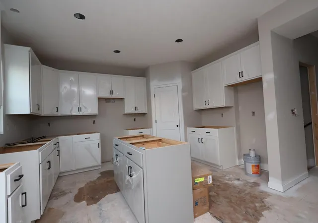 Photo 3 of Sale Pending at 7931 Collins Dr, Reynoldsburg, OH 43068 | MLS# 226030021 | Listing updated on 2026-09-18