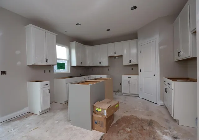 Photo 4 of Sale Pending at 7931 Collins Dr, Reynoldsburg, OH 43068 | MLS# 226030021 | Listing updated on 2026-09-18