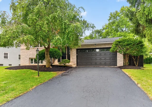 Photo 3 of Single family home for sale at 4097 Pegg Ave, Columbus, OH 43214 | MLS# 226033967 | Listing updated on 2026-09-17