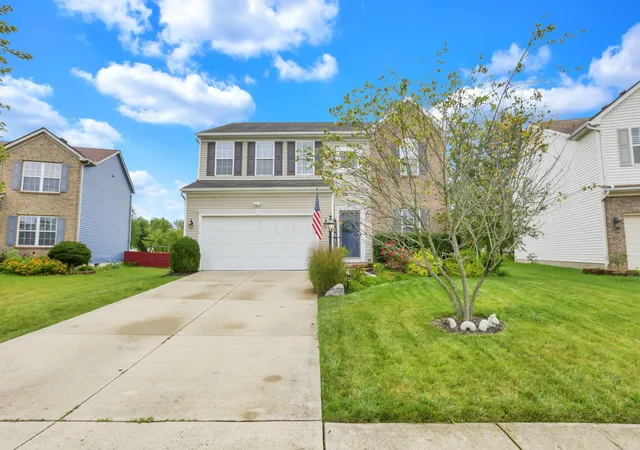 Photo 3 of Single family home for sale at 1416 Galway Bnd N, Pataskala, OH 43062 | MLS# 226035974 | Listing updated on 2026-10-05