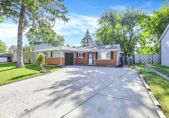 Single family home for sale at 4945 Labelle Dr, Columbus, OH 43232 | MLS# 226039105