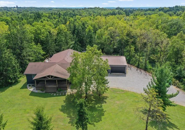 Photo 2 of Single family home for sale at 980 Township Rd 55, Bellefontaine, OH 43311 | MLS# 226030432 | Listing updated on 2026-09-08