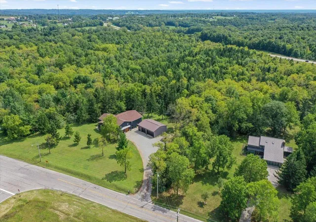 Photo 3 of Single family home for sale at 980 Township Rd 55, Bellefontaine, OH 43311 | MLS# 226030432 | Listing updated on 2026-09-08
