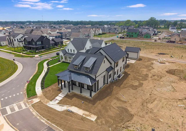 Photo 1 of Mansion for sale at 5466 Evans Farm Dr, Lewis Center, OH 43035 | MLS# 226033782 | Listing updated on 2026-09-15