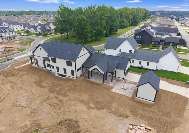 Photo 2 of Mansion for sale at 5466 Evans Farm Dr, Lewis Center, OH 43035 | MLS# 226033782 | Listing updated on 2026-09-15