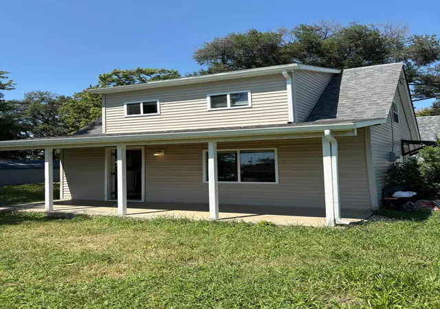 Photo 2 of Single family home for sale at 544 Cedarwood Rd, Columbus, OH 43207 | MLS# 226030580 | Listing updated on 2026-09-10