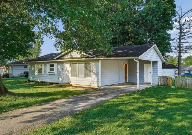 Photo 2 of Single family home for sale at 1001 Cottingham Rd, Reynoldsburg, OH 43068 | MLS# 226031137 | Listing updated on 2026-09-17