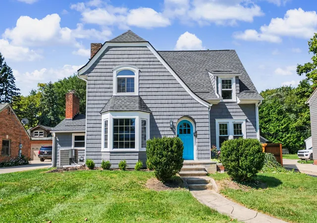 Photo 3 of Single family home for sale at 667 King Ave, Marion, OH 43302 | MLS# 226031429 | Listing updated on 2026-09-19