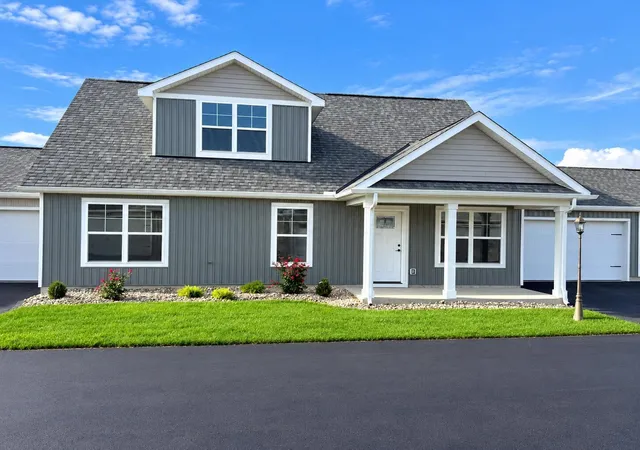 Photo 2 of Condo for sale at 208 Cumberland Meadows Cir, Hebron, OH 43025 | MLS# 226031265 | Listing updated on 2026-09-30