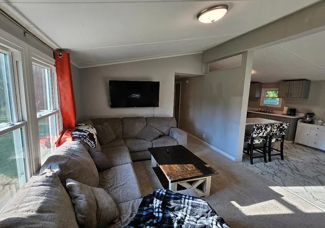 Photo 3 of Single family home for sale at 6654 Pied Piper Pkwy, Hillsboro, OH 45133 | MLS# 226035385 | Listing updated on 2026-10-01