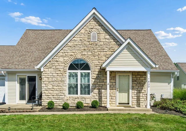 Photo 2 of Condo for sale at 7830 Meadowlark Ln S, Reynoldsburg, OH 43068 | MLS# 226033133 | Listing updated on 2026-09-13