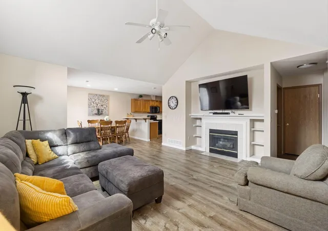 Photo 3 of Condo for sale at 7830 Meadowlark Ln S, Reynoldsburg, OH 43068 | MLS# 226033133 | Listing updated on 2026-09-13