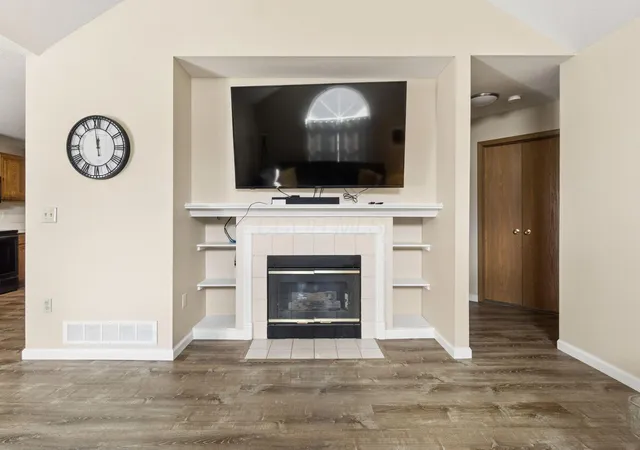 Photo 3 of Condo for sale at 7830 Meadowlark Ln S, Reynoldsburg, OH 43068 | MLS# 226033133 | Listing updated on 2026-09-13