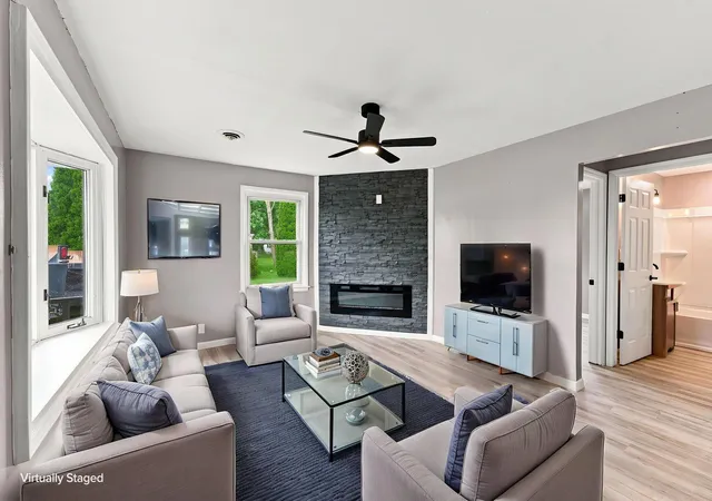 Photo 2 of Single family home for sale at 317 1/2 Long St, Ashville, OH 43103 | MLS# 226031389 | Listing updated on 2026-09-10