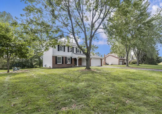 Photo 3 of Single family home for sale at 9951 Alliston Dr Nw, Pickerington, OH 43147 | MLS# 226031427 | Listing updated on 2026-09-14