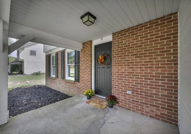 Photo 4 of Single family home for sale at 9951 Alliston Dr NW, Pickerington, OH 43147 | MLS# 226031427 | Listing updated on 2026-09-14