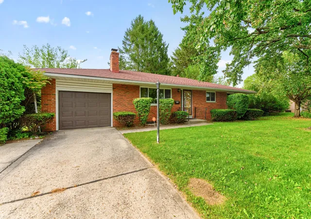 Photo 1 of Single family home for sale at 1831 Woodcrest Rd, Columbus, OH 43232 | MLS# 226033063 | Listing updated on 2026-09-09