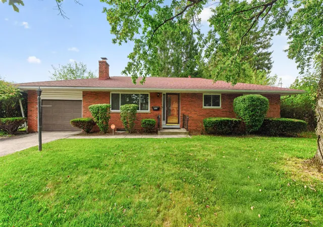 Photo 2 of Single family home for sale at 1831 Woodcrest Rd, Columbus, OH 43232 | MLS# 226033063 | Listing updated on 2026-09-09