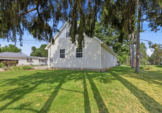 Photo 3 of Single family home for sale at 20372 Catherine Blvd, Circleville, OH 43113 | MLS# 226033363 | Listing updated on 2026-10-05