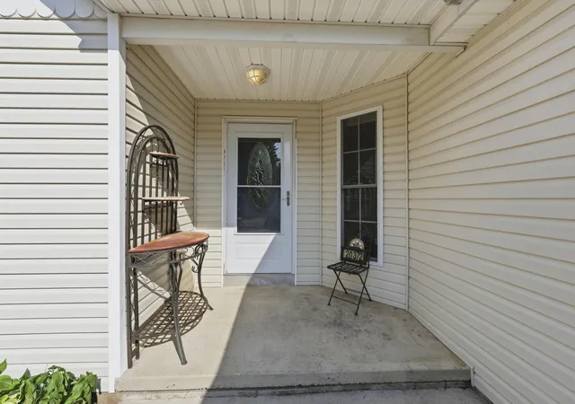 Photo 3 of Single family home for sale at 20372 Catherine Blvd, Circleville, OH 43113 | MLS# 226033363 | Listing updated on 2026-10-05