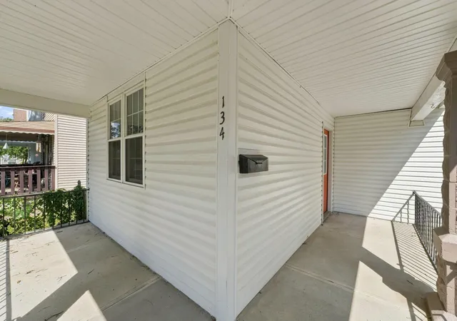 Photo 4 of Single family home for sale at 134 Wisconsin Ave, Columbus, OH 43222 | MLS# 226034456 | Listing updated on 2026-09-10