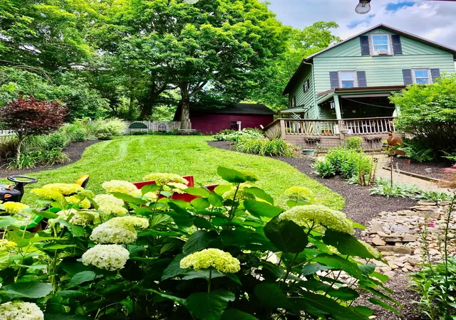 Photo 3 of Single family home for sale at 405 W 1/2 Maple St, Granville, OH 43023 | MLS# 226033832 | Listing updated on 2026-10-06