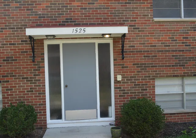 Photo 4 of House for sale at 1525 Elmwood Ave, Columbus, OH 43212 | MLS# 226035035 | Listing updated on 2026-10-08