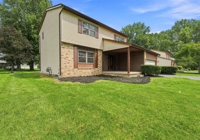 Photo 2 of Single family home for sale at 11490 Forest Ln Ave, Pickerington, OH 43147 | MLS# 226033163 | Listing updated on 2026-09-01