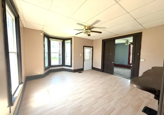 Photo 4 of Sale Pending at 652 Moxahala Ave, Zanesville, OH 43701 | MLS# 226031917 | Listing updated on 2026-09-16