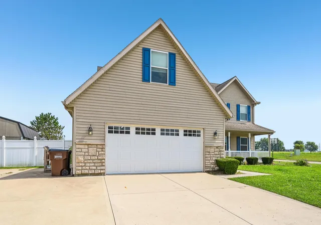 Photo 3 of Single family home for sale at 800 Mckees Ml Run, New Carlisle, OH 45344 | MLS# 226035625 | Listing updated on 2026-09-18