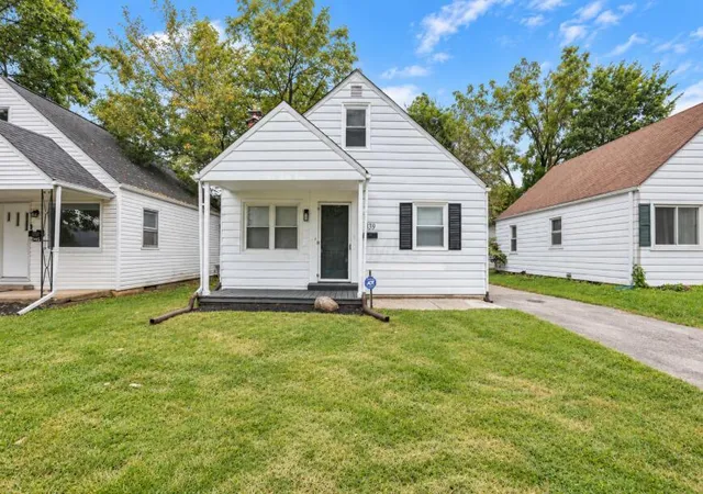 Photo 1 of Single family home for sale at 539 S Weyant Ave, Columbus, OH 43213 | MLS# 226039215 | Listing updated on 2026-10-27