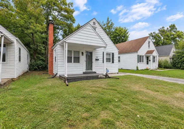 Photo 4 of Single family home for sale at 539 S Weyant Ave, Columbus, OH 43213 | MLS# 226039215 | Listing updated on 2026-10-27