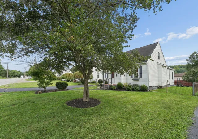 Photo 4 of Single family home for sale at 1084 Sugar Grove Rd Se, Lancaster, OH 43130 | MLS# 226032206 | Listing updated on 2026-09-28