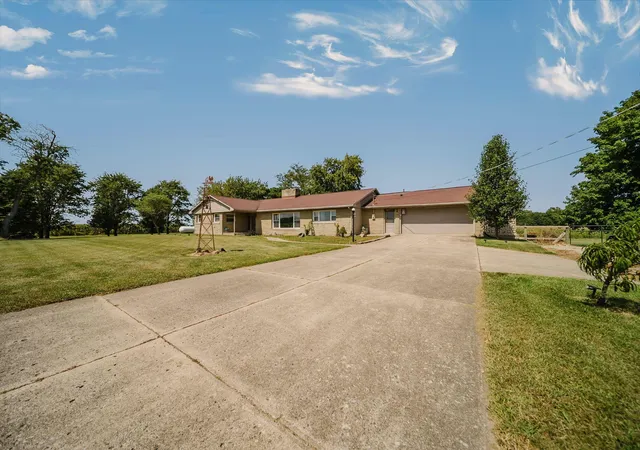 Photo 4 of Single family home for sale at 217 Flakes Ford Rd Se, Washington Court House, OH 43160 | MLS# 226032224 | Listing updated on 2026-09-04