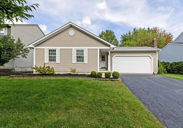 Photo 1 of Single family home for sale at 1968 Dina Ct, Powell, OH 43065 | MLS# 226034953 | Listing updated on 2026-09-30