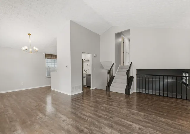 Photo 3 of Single family home for sale at 1968 Dina Ct, Powell, OH 43065 | MLS# 226034953 | Listing updated on 2026-10-06