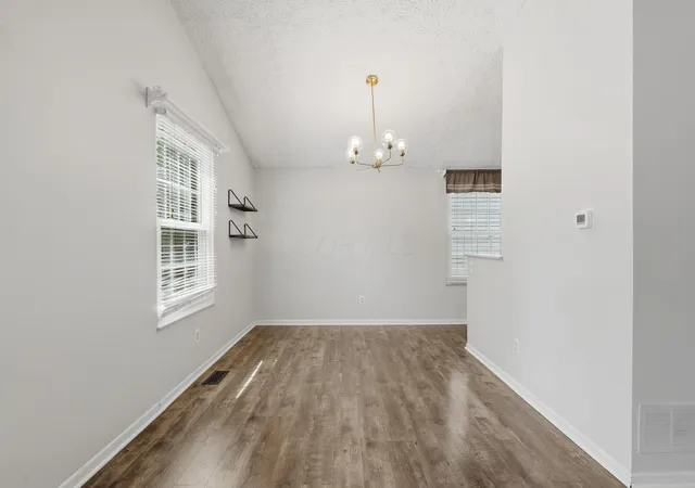 Photo 4 of Single family home for sale at 1968 Dina Ct, Powell, OH 43065 | MLS# 226034953 | Listing updated on 2026-10-06
