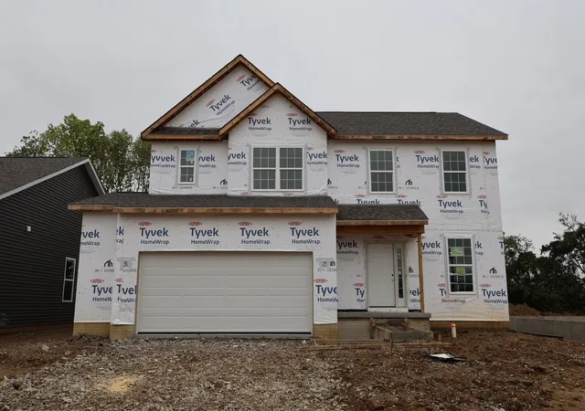 Photo 1 of Single family home for sale at 27 Englewood Rd, Commercial Point, OH 43116 | MLS# 226032228 | Listing updated on 2026-09-25