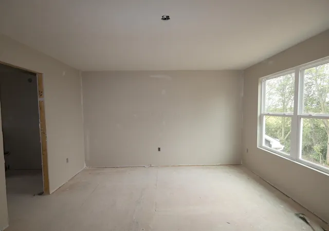 Photo 3 of Single family home for sale at 27 Englewood Rd, Commercial Point, OH 43116 | MLS# 226032228 | Listing updated on 2026-09-25