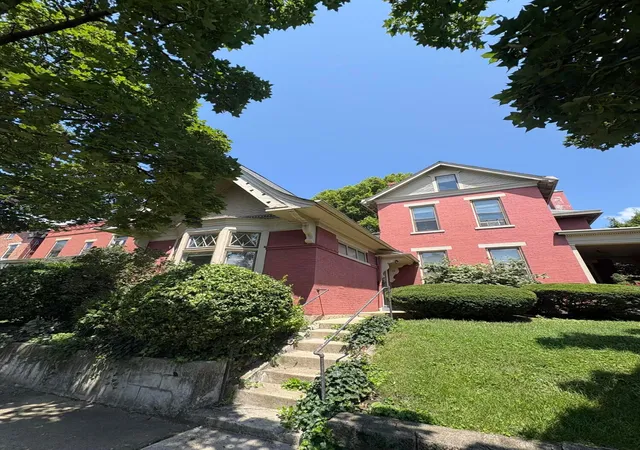 Photo 2 of Condo for sale at 74 W 1st Avenue, Columbus, OH 43201 | MLS# 226033243 | Listing updated on 2026-10-08