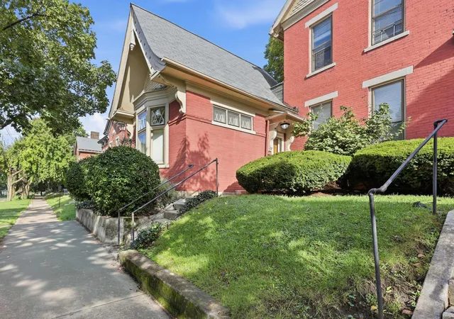 Photo 3 of Condo for sale at 74 W 1st Avenue, Columbus, OH 43201 | MLS# 226033243 | Listing updated on 2026-10-21