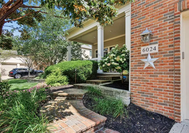 Photo 3 of Single family home for sale at 6024 Kentigern Ct S, Dublin, OH 43017 | MLS# 226033189 | Listing updated on 2026-09-22