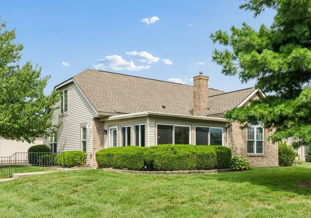 Condo for sale at 17 Broad Pointe Pl, Columbus, OH 43213 | MLS# 226033944