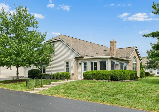 Photo 2 of Condo for sale at 17 Broad Pointe Pl, Columbus, OH 43213 | MLS# 226033944 | Listing updated on 2026-09-06